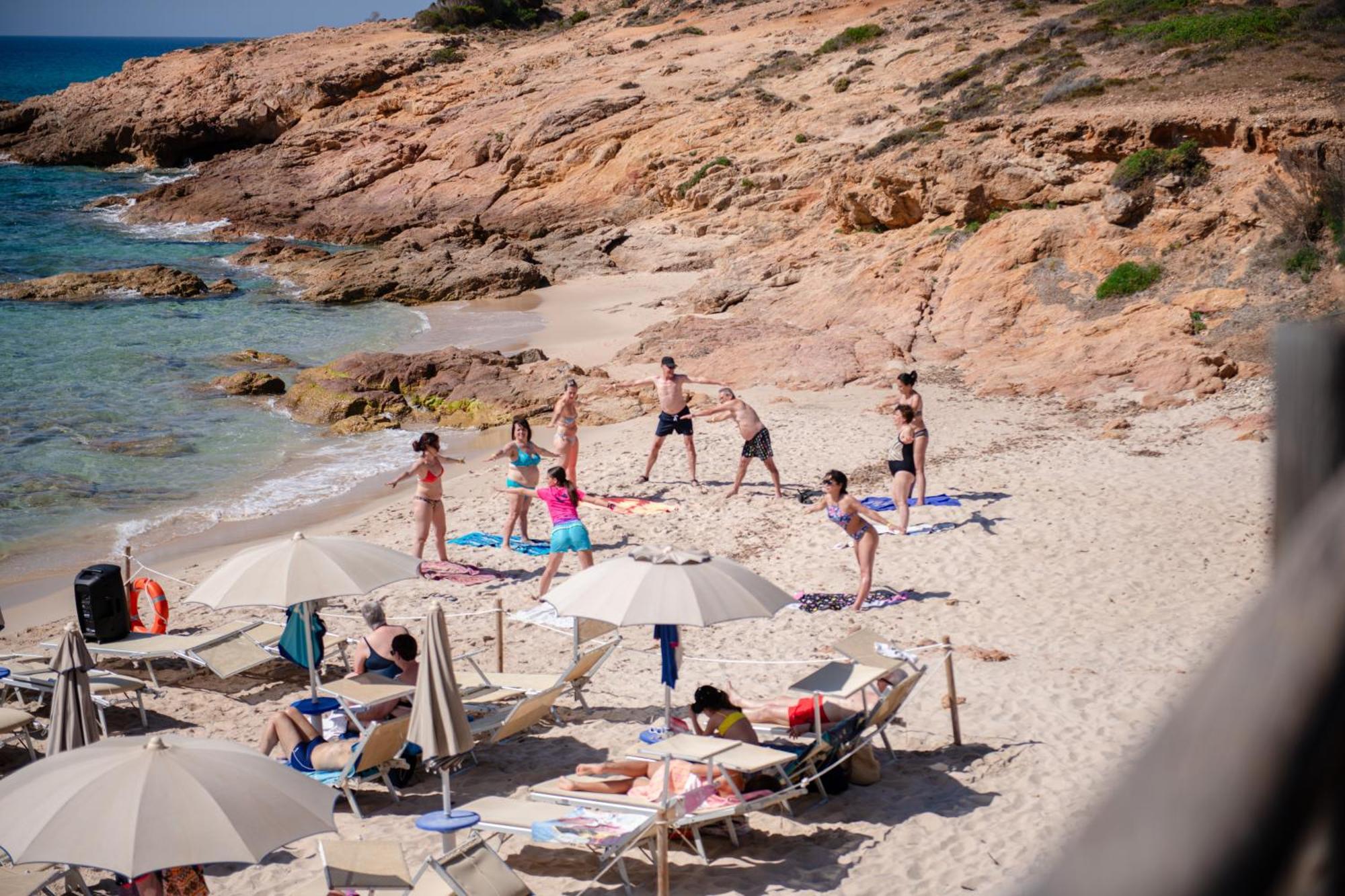 Hotel Amareclub Rocca Dorada Santa Margherita di Pula Zewnętrze zdjęcie