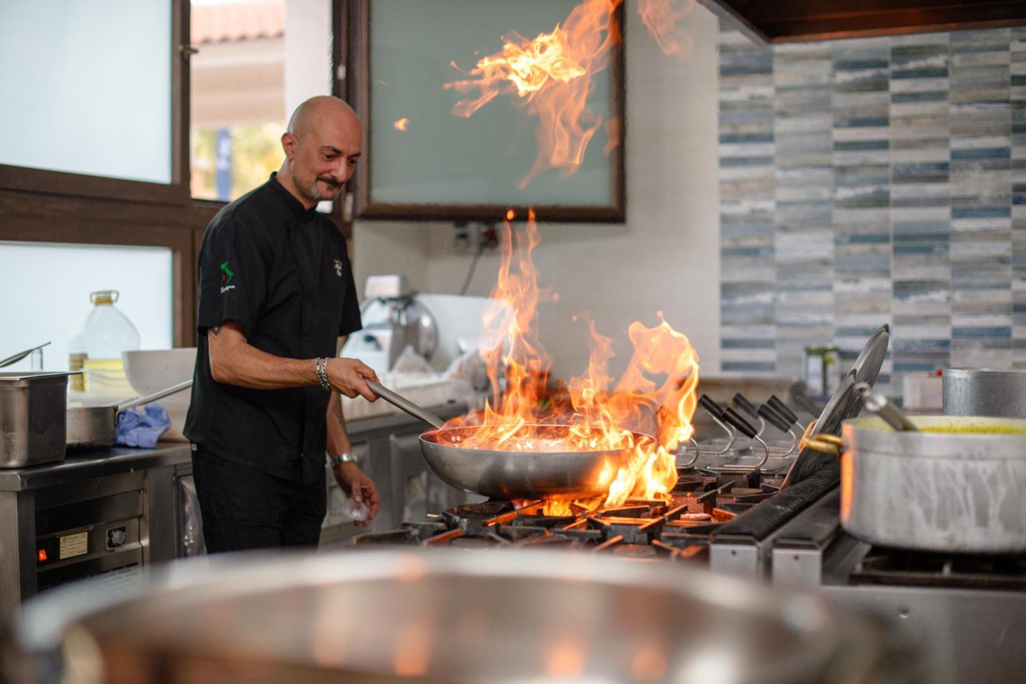 Hotel Amareclub Rocca Dorada Santa Margherita di Pula Zewnętrze zdjęcie