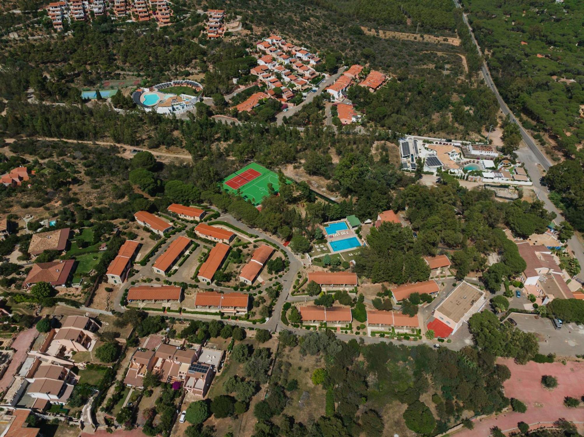 Hotel Amareclub Rocca Dorada Santa Margherita di Pula Zewnętrze zdjęcie