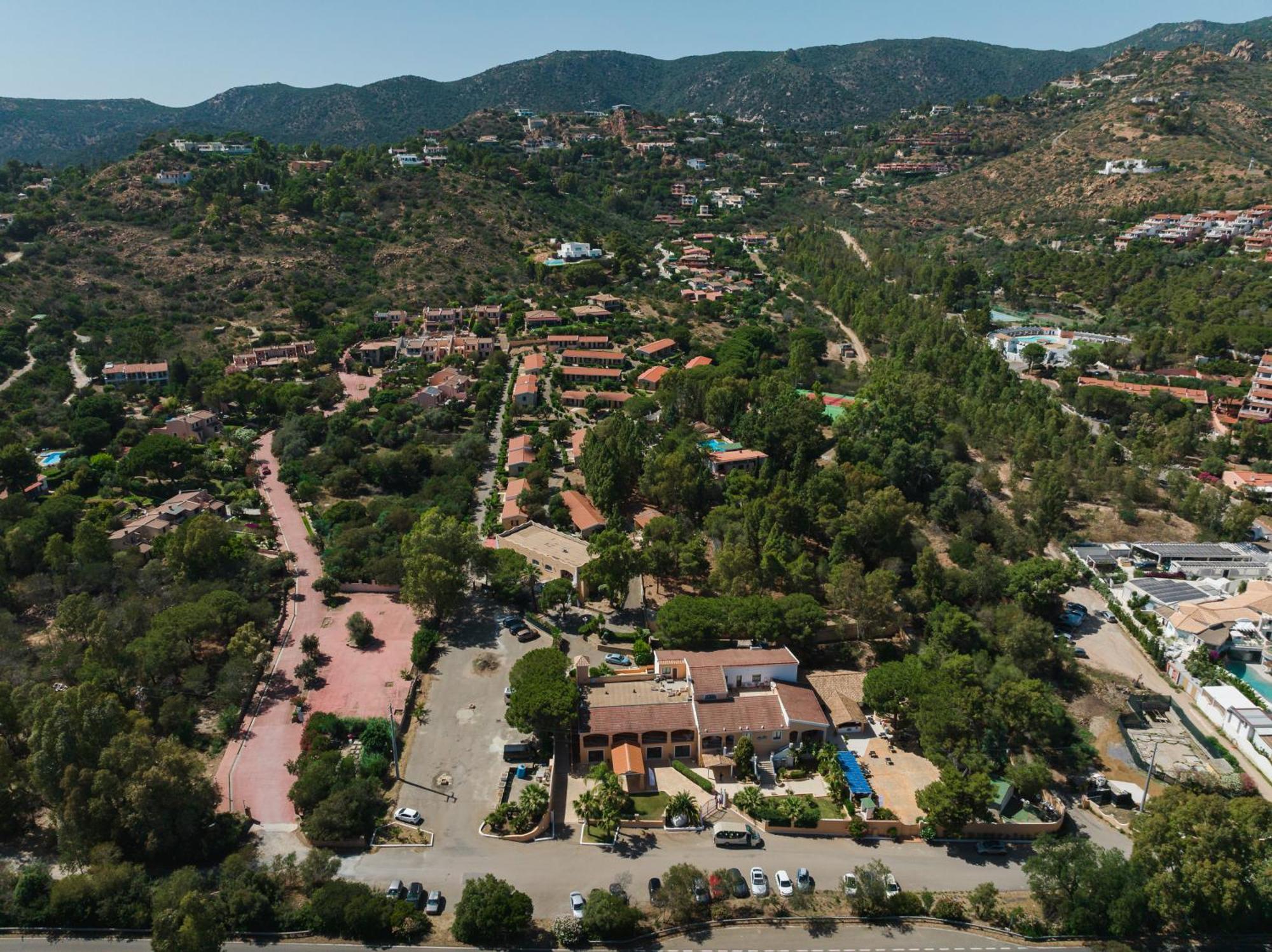 Hotel Amareclub Rocca Dorada Santa Margherita di Pula Zewnętrze zdjęcie